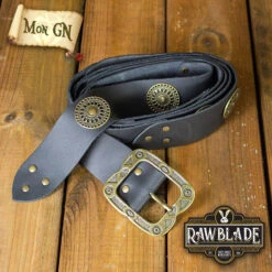 Ceinture Noble Avec Ornements