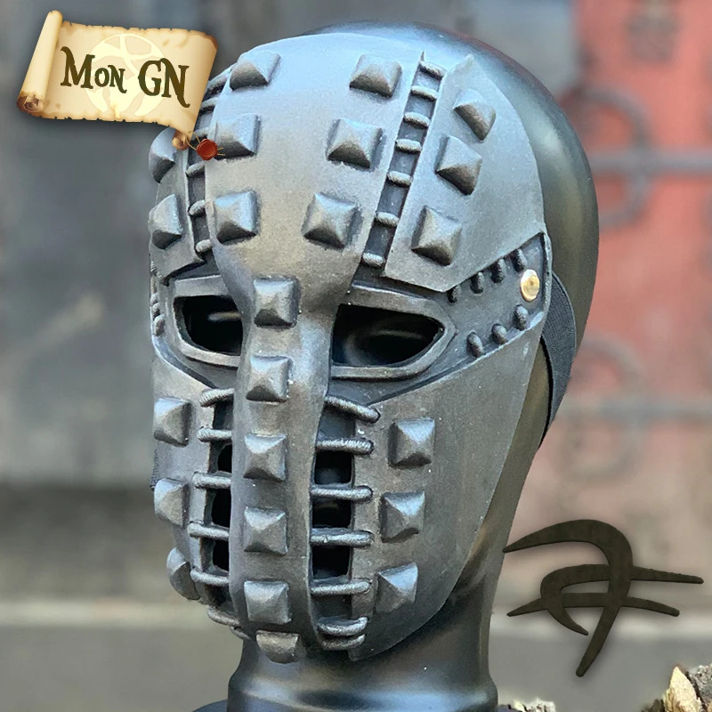 Masque Clouté 1 Masque Clouté