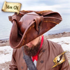 Tricorne En Faux Cuir